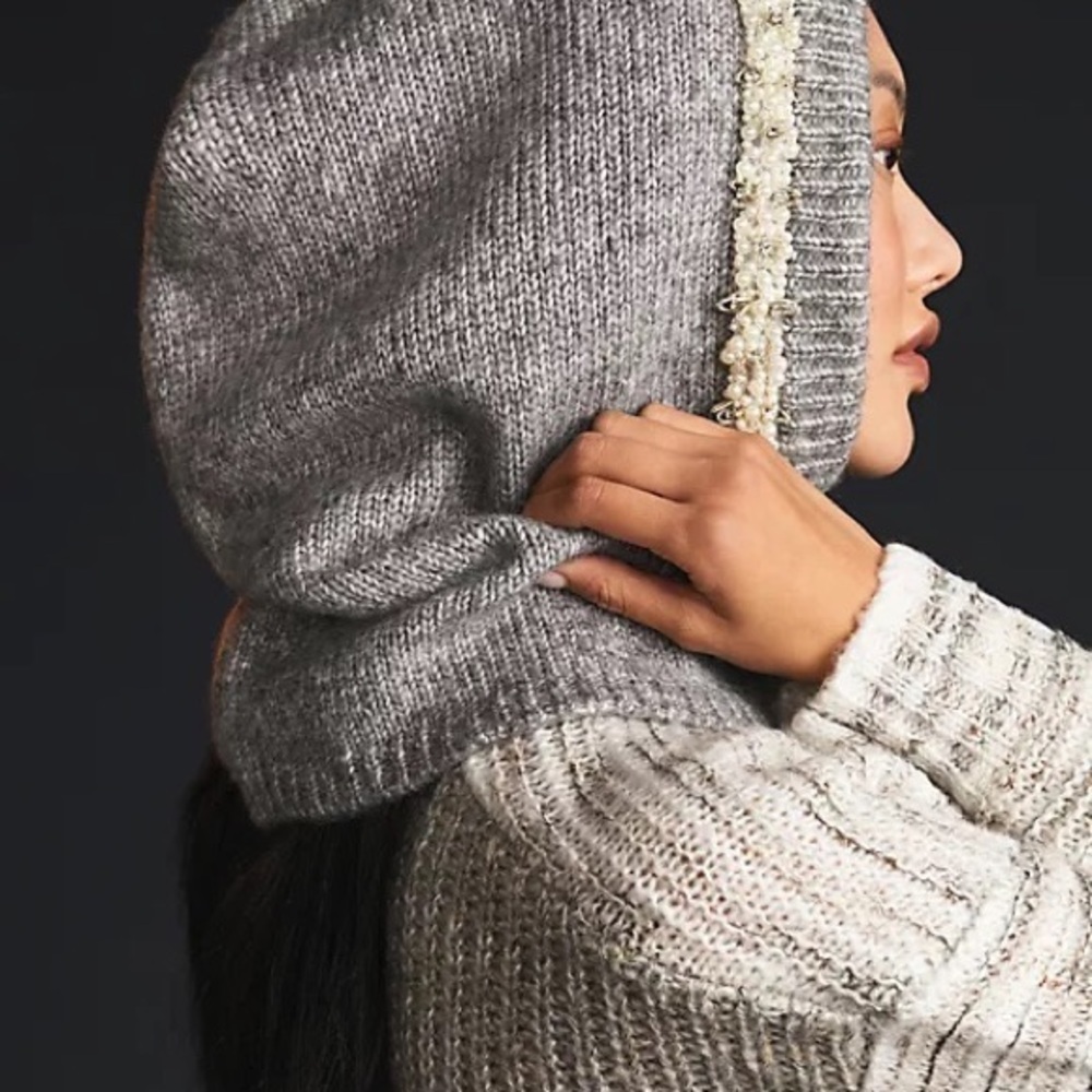 NWT Anthropologie Embellished Knit Hood - Picture 3 of 4